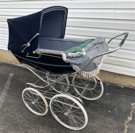 silver cross kensington pram stroller.